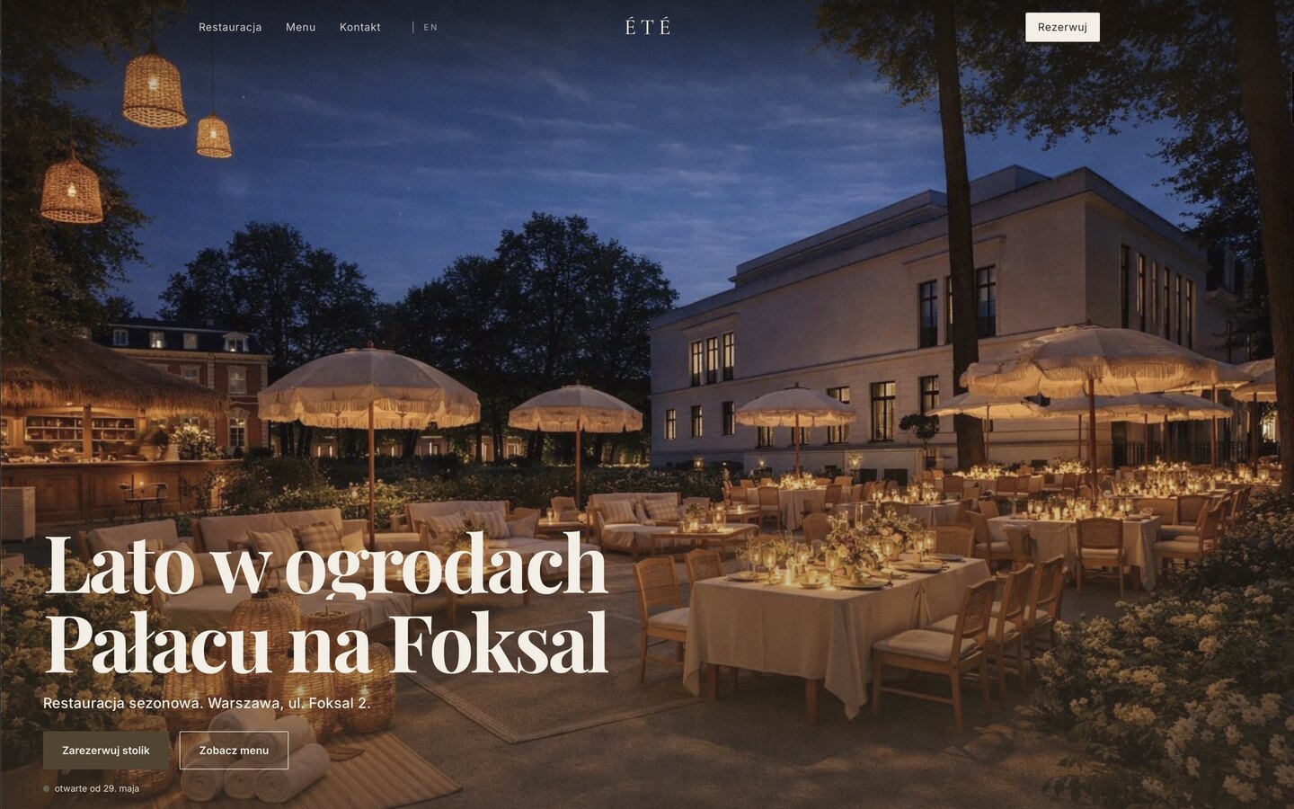 ÉTÉ - Strona restauracji w pałacowym ogrodzie